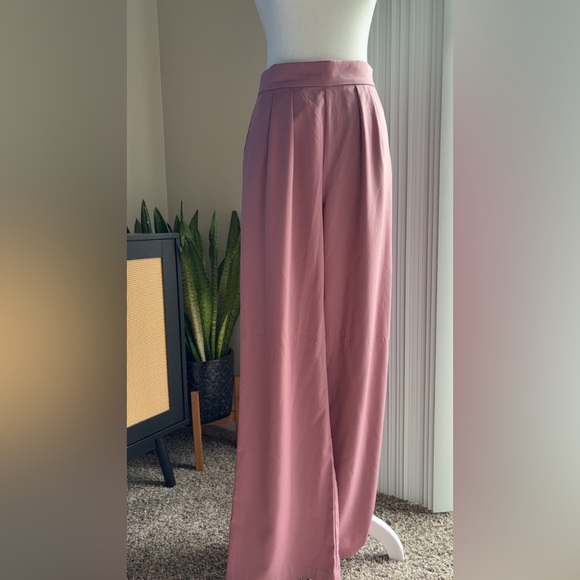 Veiled Collection Pink Wide Leg with Relaxed Fit - Picture 2 of 5